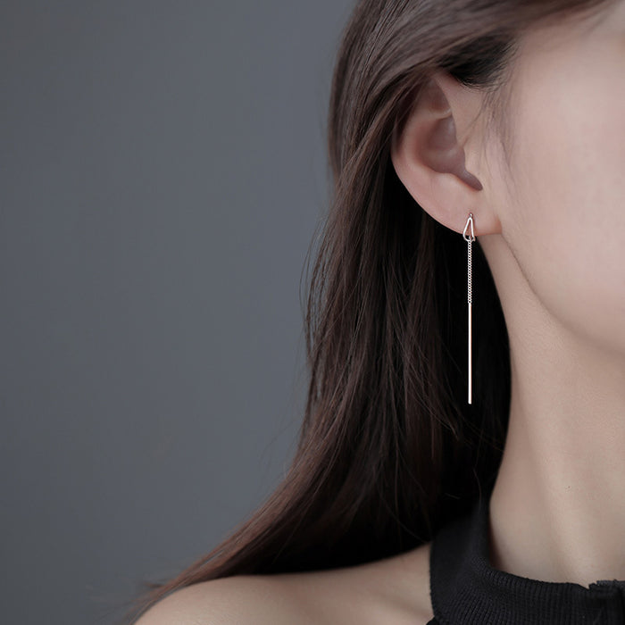 Geometric Long Silver Earring Piercing