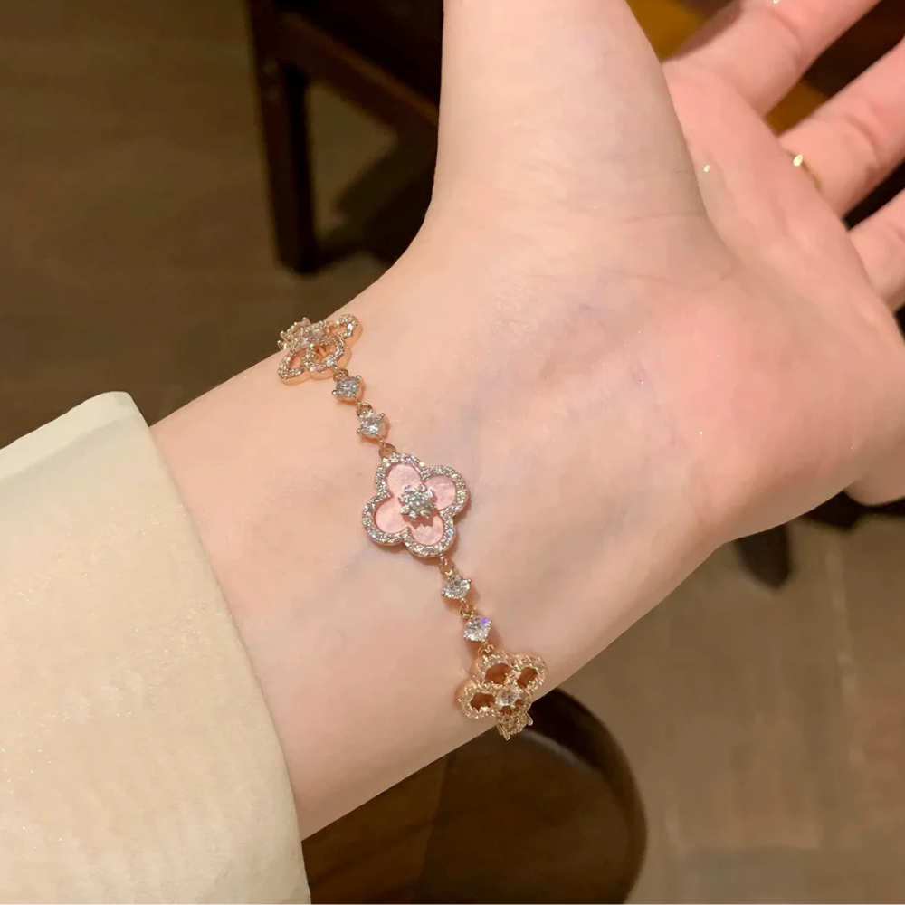 Charming Cleef Bracelet
