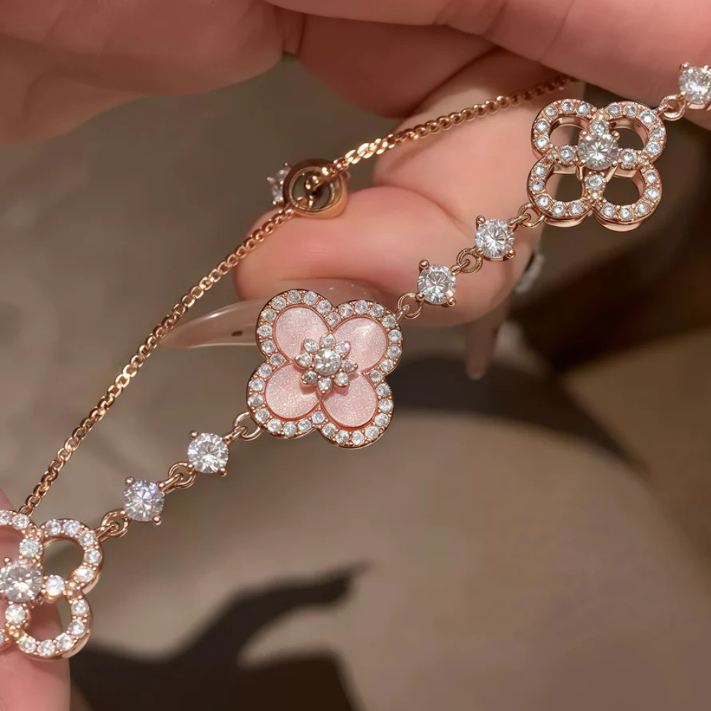 Charming Cleef Bracelet