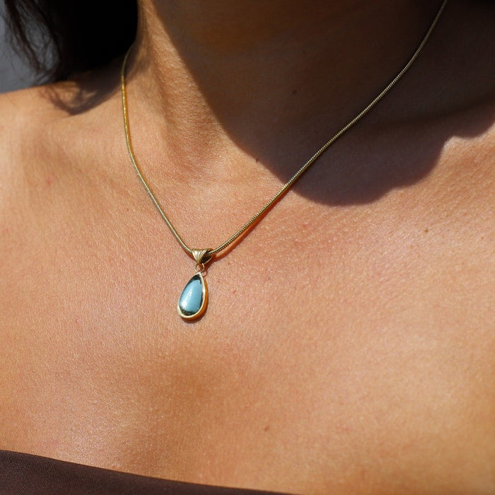 Drop Shaped Pendant Necklace