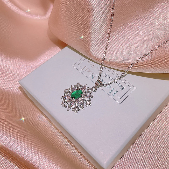 Charming Emerald Ring Pendant Necklace Jewelry Set