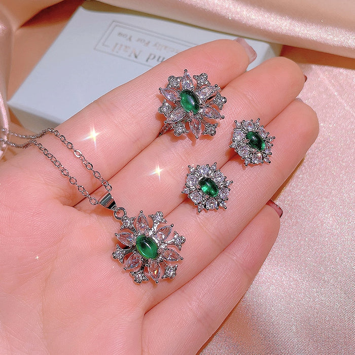 Charming Emerald Ring Pendant Necklace Jewelry Set