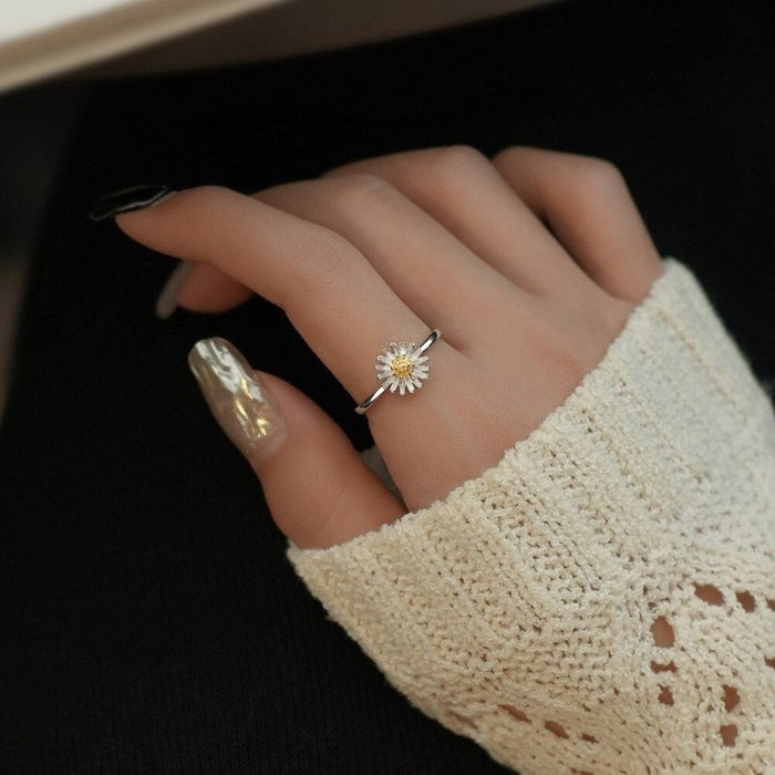 Sterling Silver Simple Little Daisy Flower Ring For Women